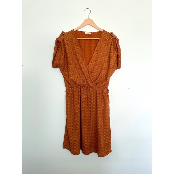 Cross front toffee coloured dress - Picture 6 of 8